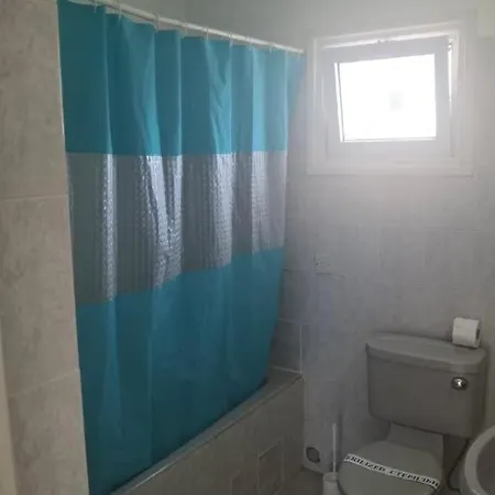 2 Bedroom Semi Detached Hébergement de vacances Protaras