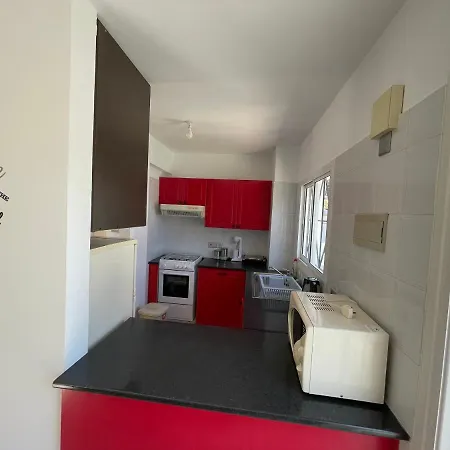 2 Bedroom Semi Detached Ferienhaus